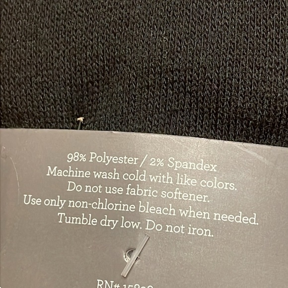 Bandolino Crew Socks. (6) Pair Assorted Black/Striped. NWT! - Picture 6 of 6